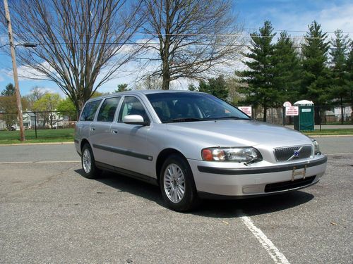 2004 volvo v70 2.4 wagon 4-door 2.4l 88k mls