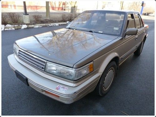 1987 nissan maxima se sedan 4-door 3.0l automatic minty super lo mile no reserve