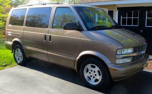 2004 chevrolet astro base extended passenger van 3-door 4.3l