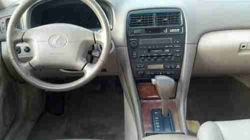 1998 Lexus ES300 Base Sedan 4-Door 3.0L, image 2