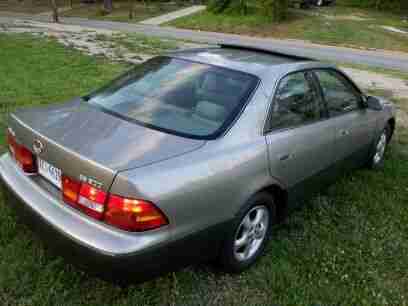1998 Lexus ES300 Base Sedan 4-Door 3.0L, image 6
