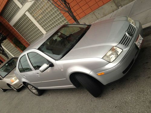 2004 volkswagen jetta gl sedan 4-door 2.0l with only 38,500 miles