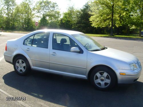 2002 volkswagen jetta tdi sedan 4-door 1.9l leather interior; well maintained