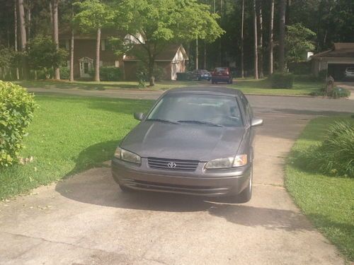 1997 toyota camry le sedan 4-door 2.2l