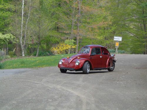 Fiberglass bug bodied three wheeled reverse trike, goldwing powered