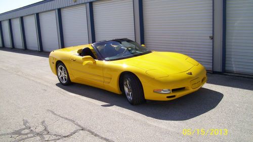 2002 chevrolet corvette base convertible 2-door 5.7l