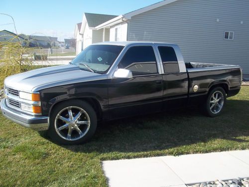 97 chevy ext cab 2wd runs good!!!!!