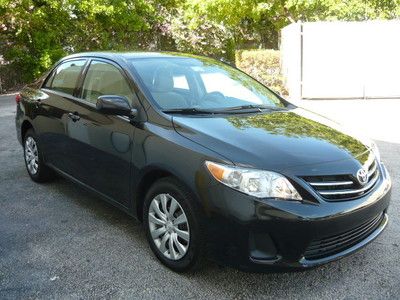 SHOWROOM - CONDITION TOYOTA COROLLA  - LE - AUTOM. - BLUETOOTH TOUCHSCREEN - 5K, US $15,395.00, image 2