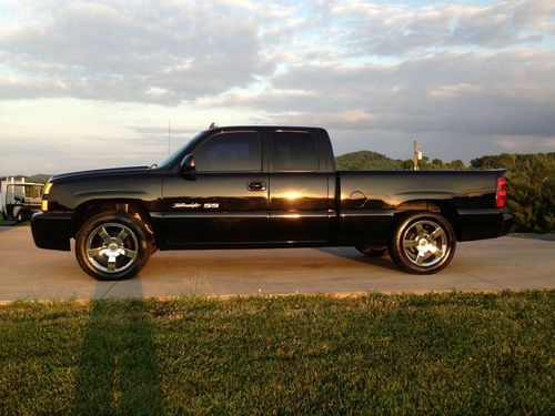 2006 silverado ss intimidator edition rare truck super nice no reserve!!!!!!!!!!