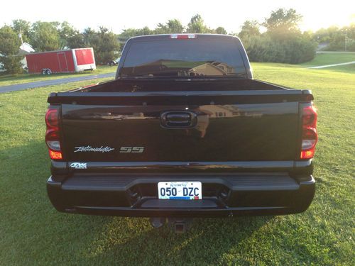 2006 Silverado SS Intimidator edition rare truck super nice NO RESERVE!!!!!!!!!!, image 5