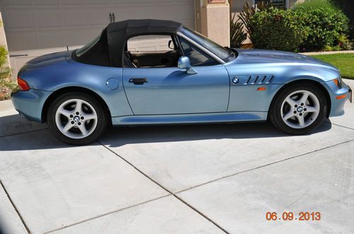 1997 bmw roadster z3, 2.8 l engine, automatic, 12,800 miles !!!