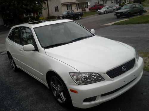 2004 lexus is300 sportcross wagon 4-door 3.0l