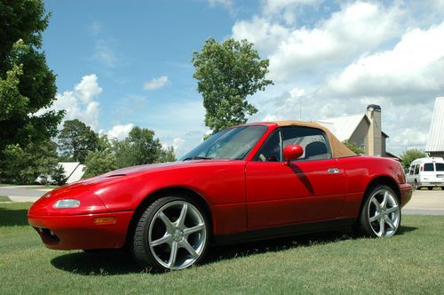 1995 mazda miata base convertible 2-door 1.8l