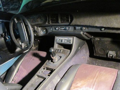 1986 Porsche 944 Base Coupe 2-Door 2.5L, image 3
