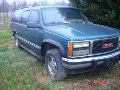 1993 gmc suburban 4wd sle