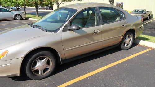 2000 ford taurus