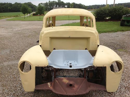 1948 Chevrolet Truck suburban, image 2