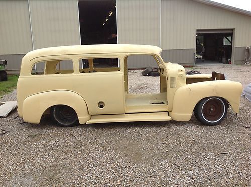 1948 Chevrolet Truck suburban, image 3