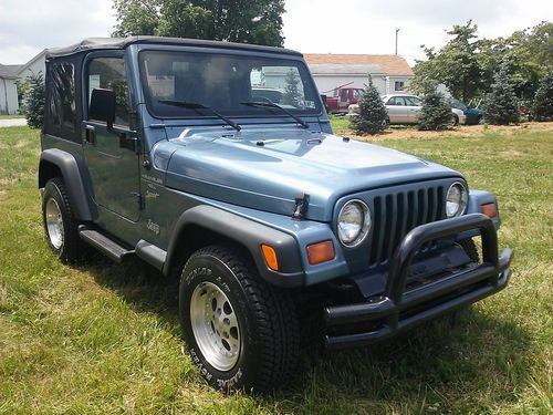 99' Jeep Wrangler High-Output*5-SPEED*SUPER NICE, image 2
