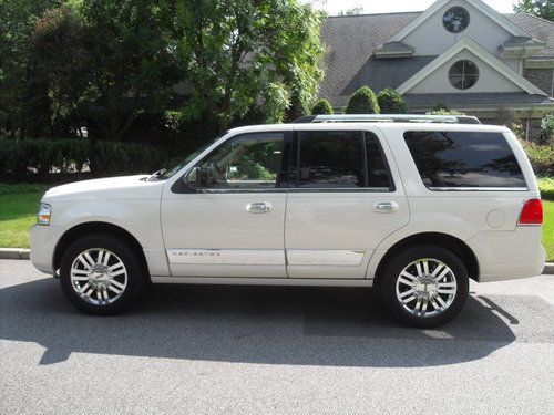 2008 lincoln navigator suv 4x4 white - must sell - low mileage all opt available