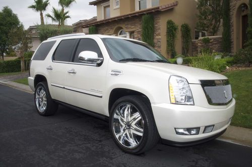 2010 cadillac escalade base sport utility 4-door 6.2l