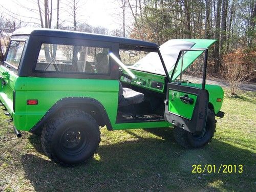 1974 ford bronco "rhino monster" 302 v-8 w/power steering