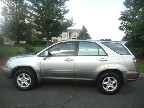 2001 lexus rx 300, runs and drives tight, 96k miles, new brake pads and rotors