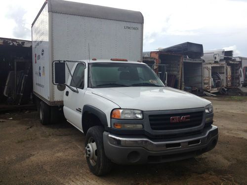 2006 gmc 3500, 6.6l, duramax diesel, automatic, box vehicle, dealer maintained