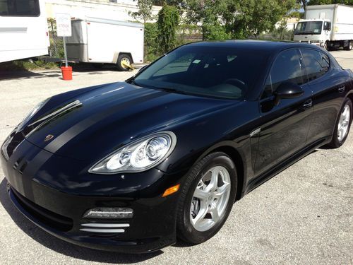 2012 porsche panamera 4 hatchback 4-door 3.6l