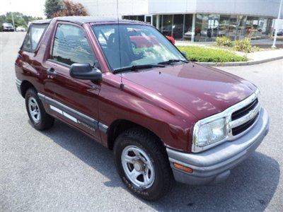 2003 chvrolet tracker clean carfax local trade