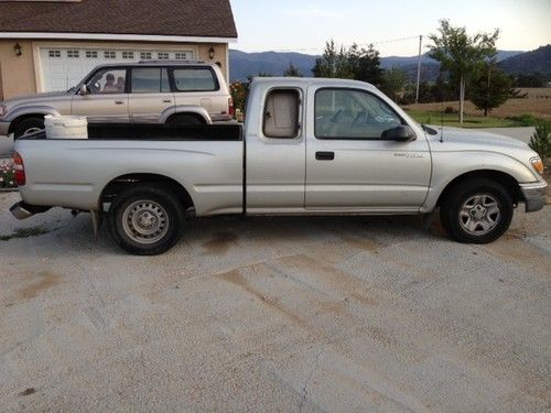 2001 toyota tacoma dlx extended cab pickup 2-door 2.4l