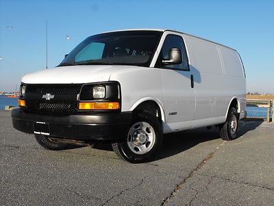 2003 chevy express cargo van g2500 v8 1 owner fleet owned