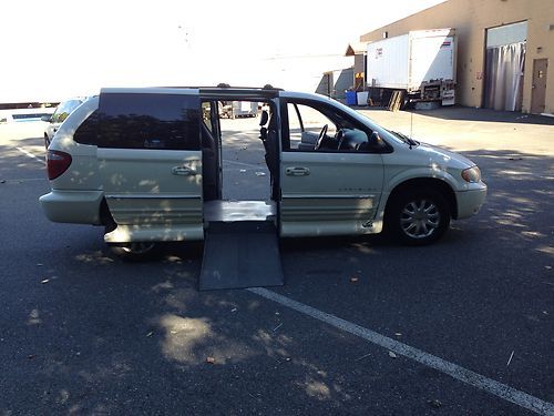 Van wheelchair handicap vmi power ramp chrysler town countrylx 2001 power seat