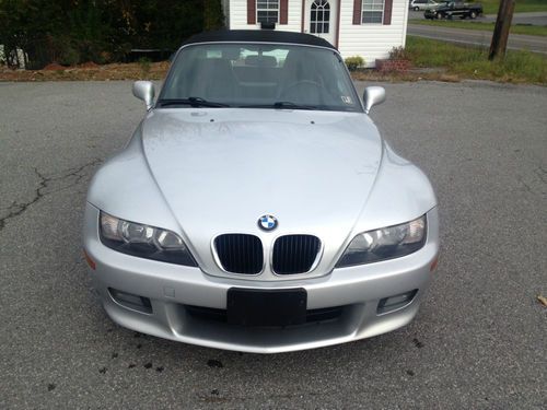 2000 bmw z3 roadster convertible 2-door 2.5l