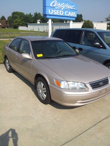 2001 toyota camry le sedan 4-door 2.2l