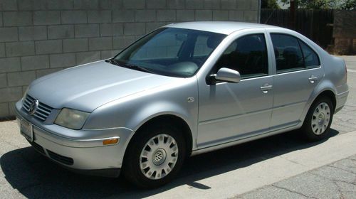 2003 silver volkswagen jetta gl 2.0 gas 5-speed man. low reserve 3-day auction