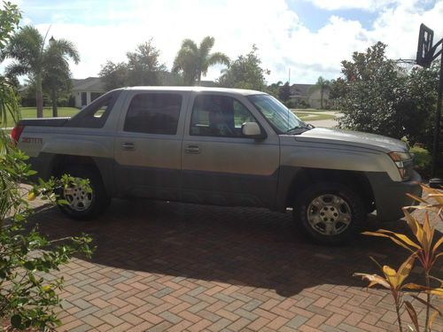 2002 chevrolet avalanche 1500 base crew cab pickup 4-door 5.3l