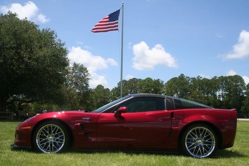 2011 chevrolet corvette zr1 coupe 2-door 6.2l supercharged ls9 3zr package