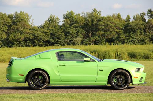 2013 ford mustang gt coupe 5.0l v8 auto 1k miles 1owner show car mint no reserve