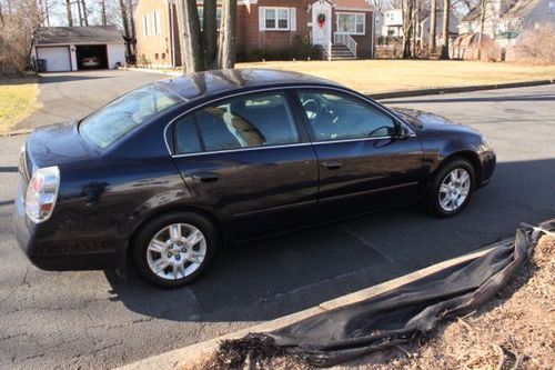 Clean nissan altima s 2005