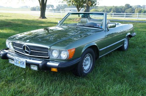 1985 Mercedes-Benz SL Class 380SL ONE OWNER LOW ORIGINAL MILES, image 2