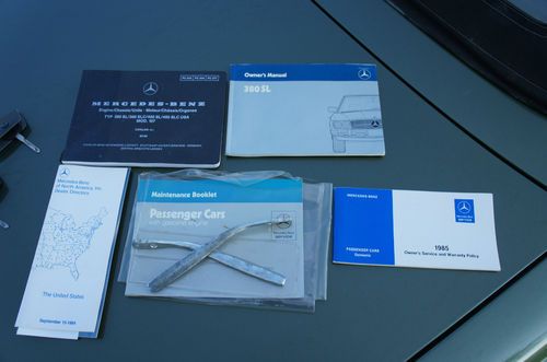 1985 Mercedes-Benz SL Class 380SL ONE OWNER LOW ORIGINAL MILES, image 21