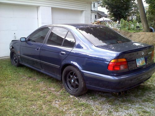 1998 bmw 540i  wrecked, mechanics special- spare parts to fix!!!!-low reserve