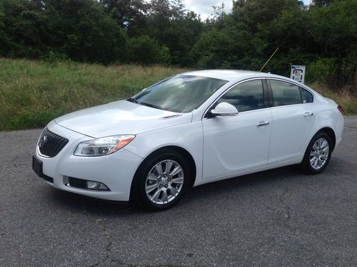 2013 buick regal hybrid premium 1 sedan 4-door 2.4l