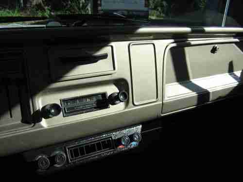 Rare chevy suburban, image 8