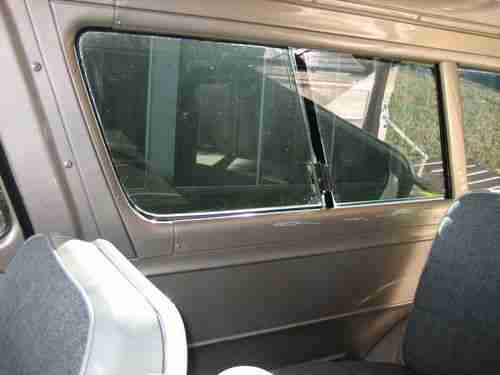 Rare chevy suburban, image 10