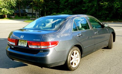 2003 Honda Accord EX Sedan 4-Door 3.0L, image 3