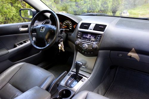 2003 Honda Accord EX Sedan 4-Door 3.0L, image 8