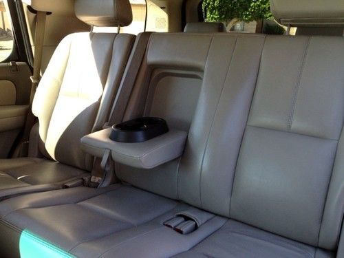 2007 GMC Yukon SLT Sport Utility 4D, image 3