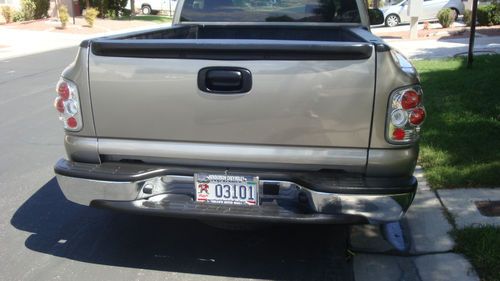 2003 chevrolet silverado 1500 wt standard cab pickup 2-door 4.8l